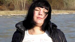 i smoke cig showing shaved pussy dildo tits outdoor fetish