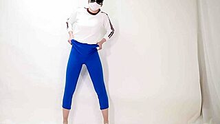 who knew long pants could be this fetish hot!