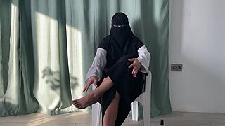 Arab Gunesh Earns Creampie in Juicy Director Casting Fuck