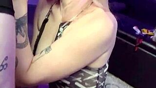 Muscular Blonde Babe with Tattoos Gives Sloppy Top on Monster Cock Using Pop Rocks