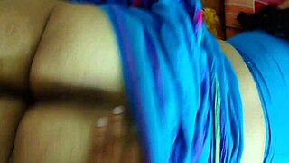 Homemade Desi Housewife Flaunts Her Plump Round Super Sexy Ass Cheekily
