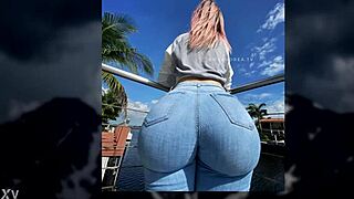 Whoa this fine Instagram model msandrea tv flaunts massive ass and tits in lingerie 🍑💦😍🔥