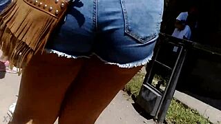 voyeur catches juicy roman ass delight on hidden cam