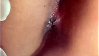 Watch roseredvip hit real orgasm with her soaking wet pussy spread wide open.