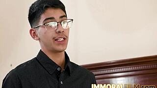 hey boss avery jane how'd you snag that ebony cock at work?