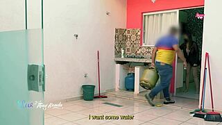 damn, this hot wife steps out steamy just to flirt with delivery guy