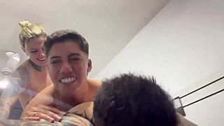 ai que delícia socando até o fundo no cu e buceta 💦 até gozar juntos