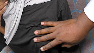 african muslim wife afrodita kweme takes a huge creampie!