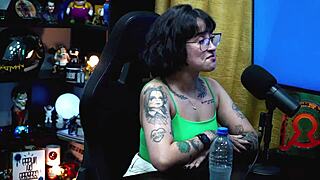 dois reais or martina oliveira's mysterious gift on podcast p�pum no barraco