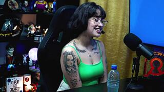 dois reais or martina oliveira's mysterious gift on podcast p�pum no barraco