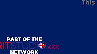 Nurse Greene's desk turns into cum-soaked spitroast with eager patients