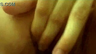 close-up homemade clit rub to wet orgasm