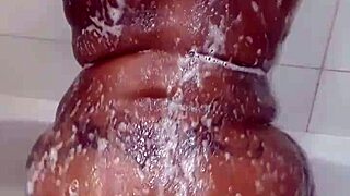 Juiceey Montana's massive ass and tits tease on webcam