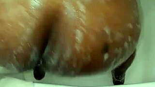 Juiceey Montana's massive ass and tits tease on webcam