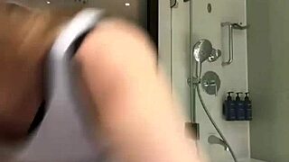young amateur fingers wet pussy extremely hard to orgasm in hotel room