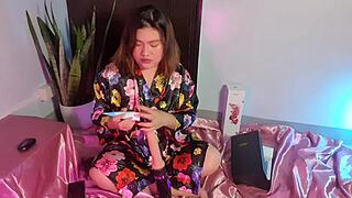 chubby andrea squirts huge load with honeyplaybox machine