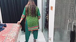 Arab MAID FANTASY comes TRUE in hot Pakistani action