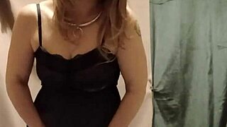WOW! ESCLAVE F MASTURBATES wildly SFW style!!