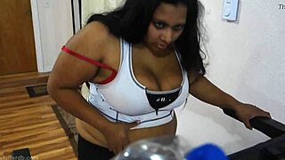 Chubby Desi Rose's workout turns into hilarious belly boob blooper fail