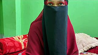Muslim Bhabhi Craves Intense Hardcore Pounding from Hindu Husband