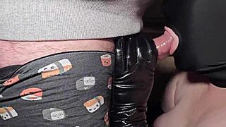 who wants this huge cum dripping off the condom ready to swap 😏💦