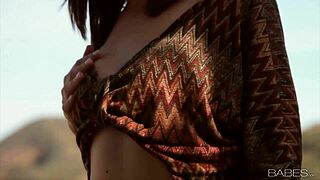 Watch Hayden Winters Ride Hardcore with Natural Tits Bouncing Wild!