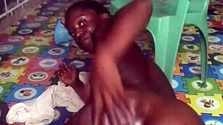 Crazy Bitch Twerks Naked Then Fucks Big Dildo Ass Pussy