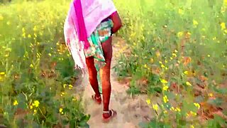 Homemade rough fuck inflicts deep pain on screaming Indian wife