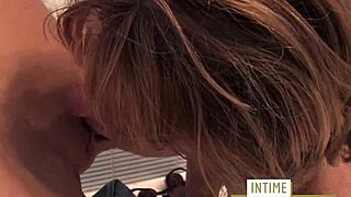 deutsche milf schlampen get wild in the bathroom