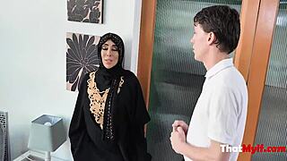 Milf cougar in hijab, you young repairman cock feels so good riding me hard!