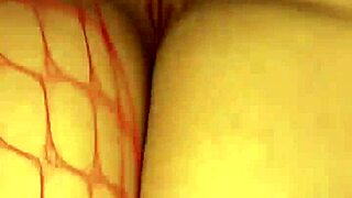 wanna see this hot puta ride hard on cam with her open red body giving those deep sentones?