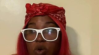 imagine not liking older women selling ass harder than me lmao