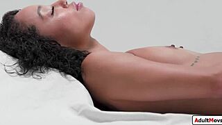 watch small tits ebony alexis tae rub her pussy to orgasm