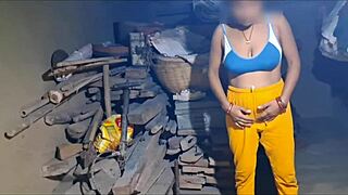 Desi boyfriend girlfriend outdoor sex explodes into hardcore bhabhi sucking rimming frenzy