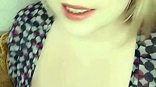 have you seen blondiie's hard videos in the blonde circle yet??