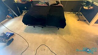 just vacuuming the bedroom before i head out