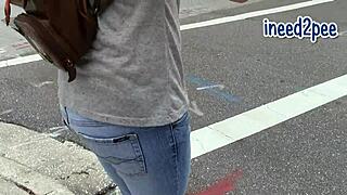 i'm like totally desperate florida girl wetting my jeans n panties right here usa... oh nooo