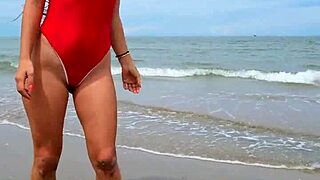 whoa sexy bikini babe heats up the beach!