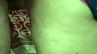 Desi couple enjoys real massage parlour sex