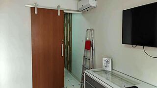 Vagninho fucks Luna Oliveira ass in garage!