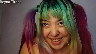 Chica en pinama de hello kitty te da instrucciones para la paja edging challenge