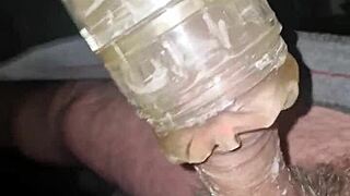 m4rkus77 breeds his fleshlight handsfree in public
