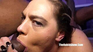 khloe handles bbc threesome stretch