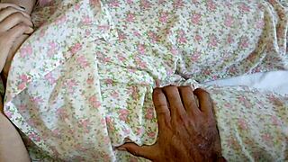 granny legs up for deep fuck