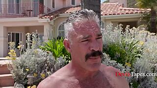 i becom nudist to fuck hunk