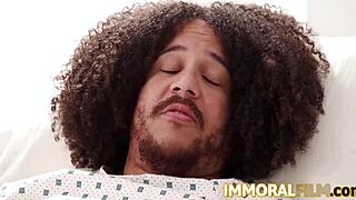 patient sees girlfriend with doctor