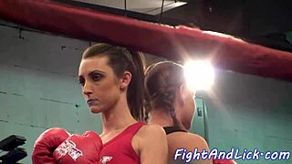 wrestling babes love strapon lesbiansex