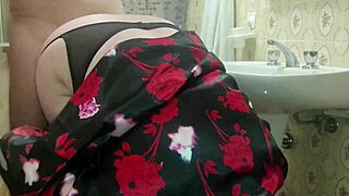 I fucked my hot stepmom after catching her naked in bathroom