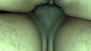 hermosa latina licks pussy then gets filled with cum