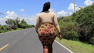 Big ass african girl picked up while twerking